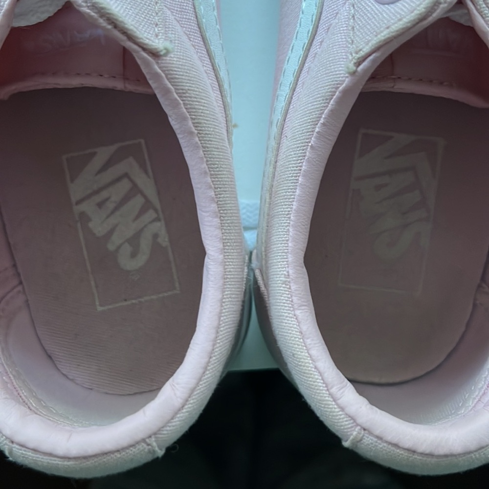 Vans - Picture 4 of 4